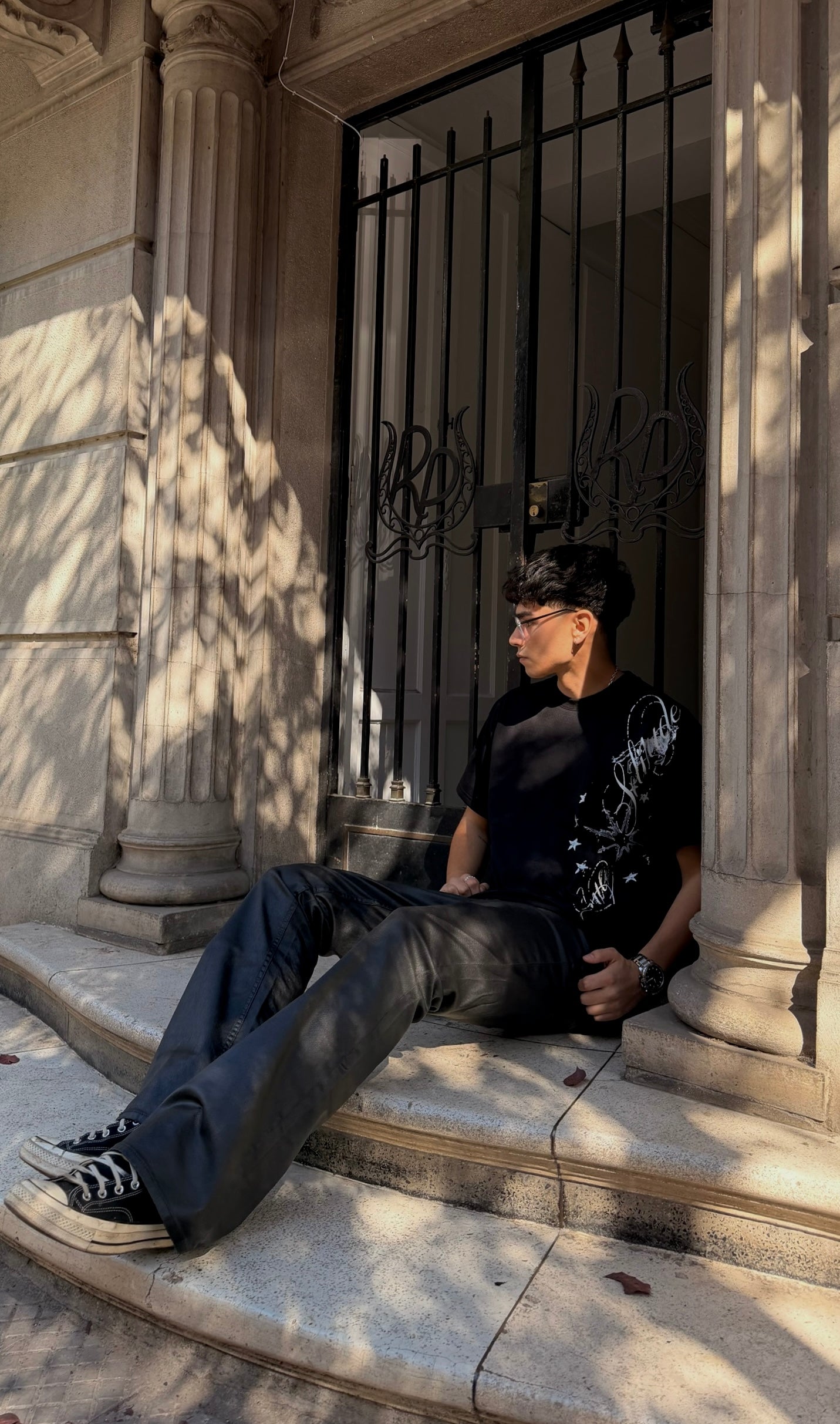 black love solitude tee