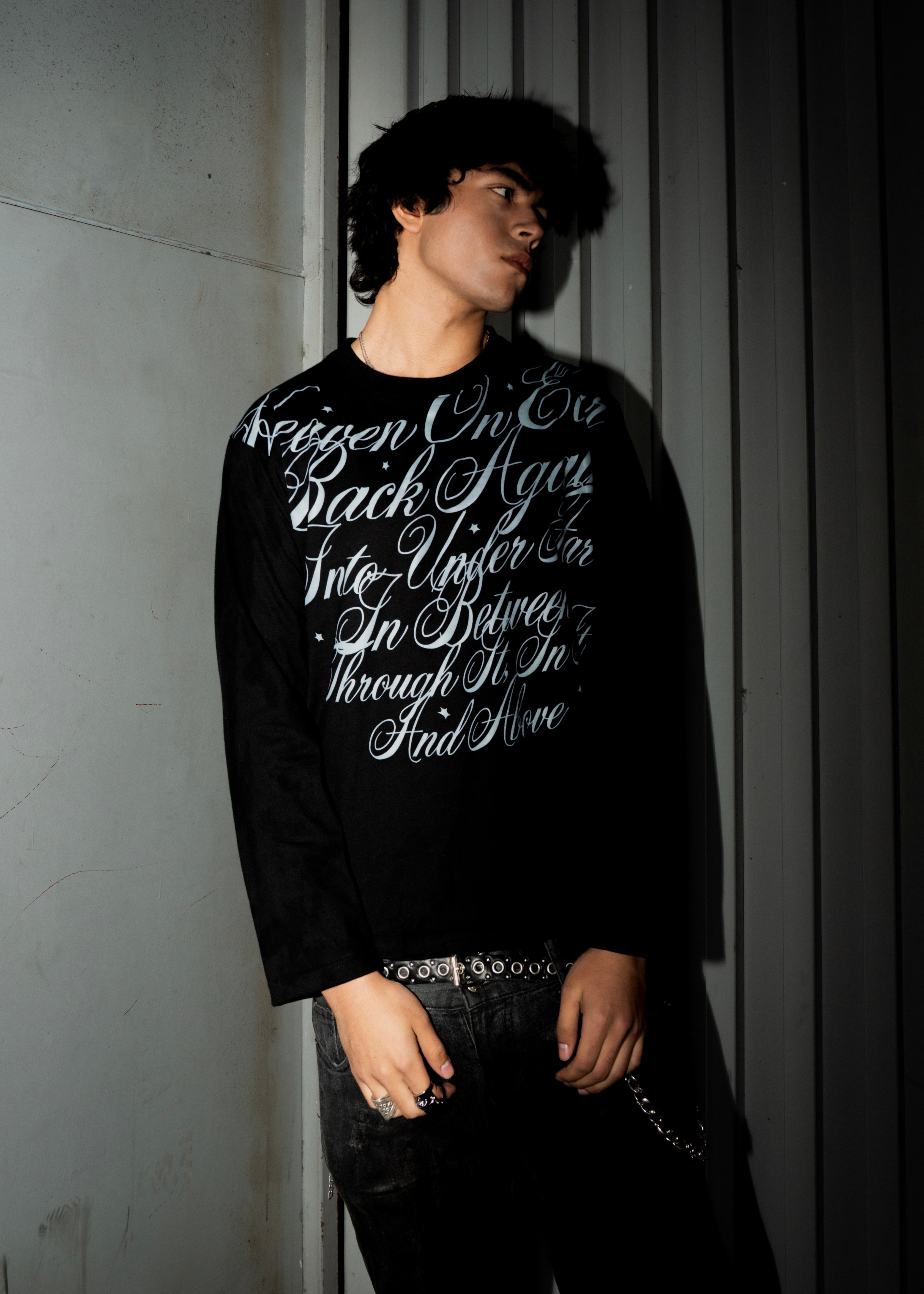 FACT GIRL Longsleeve Tee　XL gia longsleeve (regular fit) – rotten